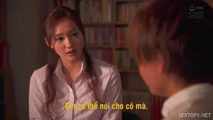 (Squirt) Huấn luyện bạn gái của bạn trong nhiều cảnh khác nhau và cũng gọi một người giao hàng nhanh để cùng nhau huấn luyện